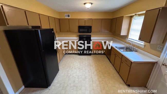 Building Photo - 3222 13 Colony Mall