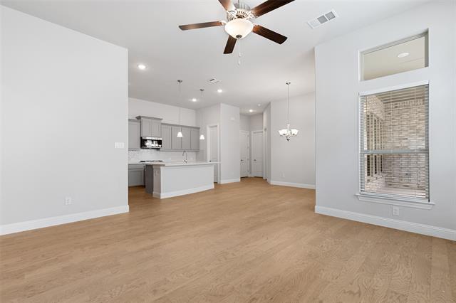 Building Photo - 609 Artesian Dr