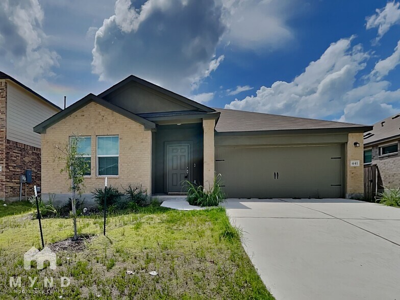 Building Photo - 441 Sebring Cir