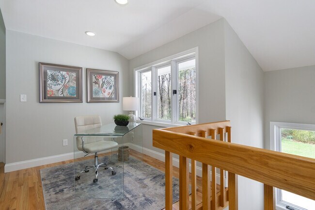 Building Photo - 19 Shady Brook Ln