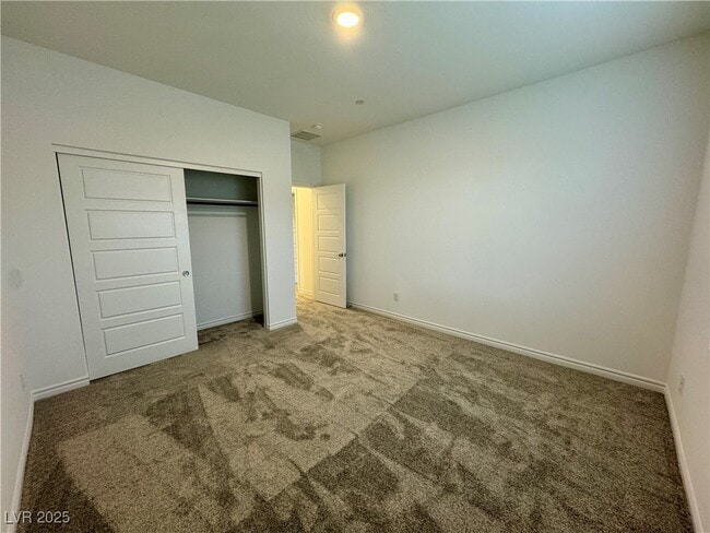 Building Photo - 337 Laurel Peak Dr