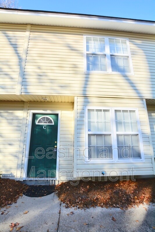 Primary Photo - 1423 Ashley River Rd