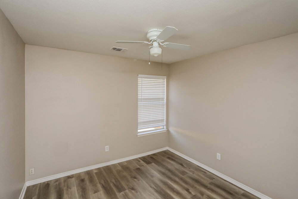 Building Photo - 1303 Coronado Ln