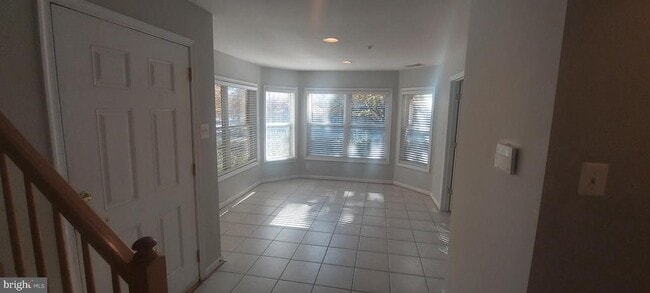 Building Photo - 10210 Sherman Heights Pl