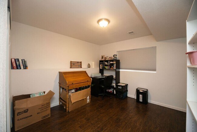 Building Photo - 117 43rd Ave Ct