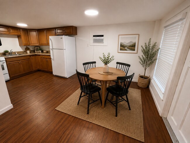 Building Photo - Move-In Ready! Walk to Flagler College & Historic Downtown | 1BR Available Now