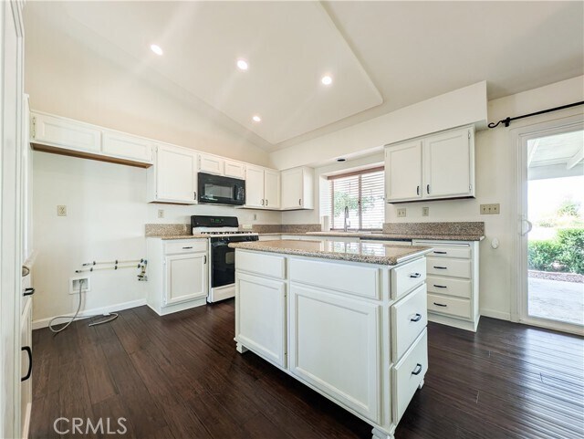 Building Photo - 27508 Terrytown Rd
