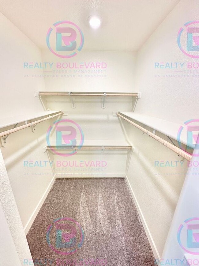 Building Photo - Modern Elegance in the Heart of Carson Cit...