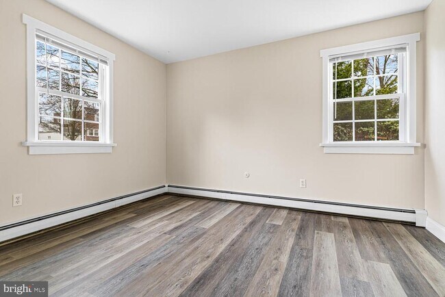 Building Photo - 429 Edgemont Ave