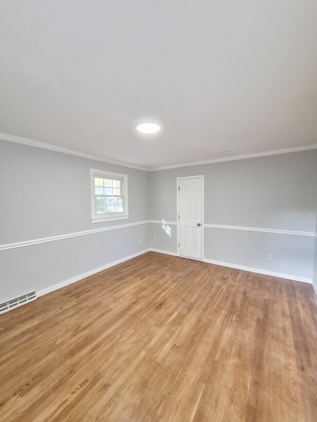 Building Photo - 2402 Fon Du Lac Rd