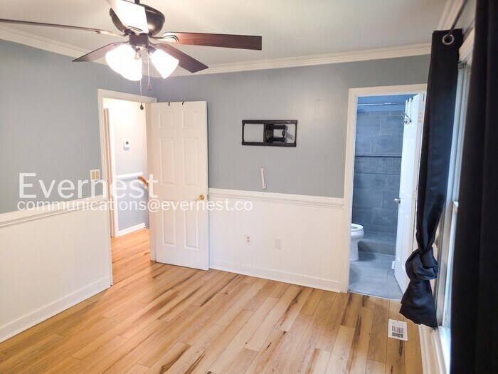 Building Photo - 12409 Salient Ln