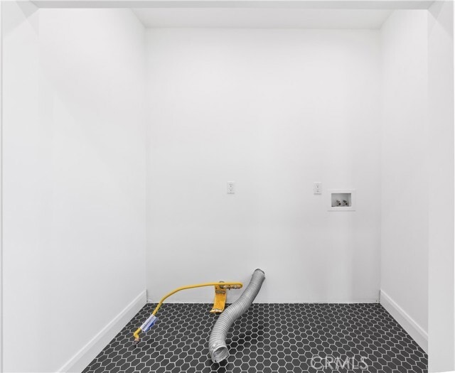 Building Photo - 7503 Hesperia Ave