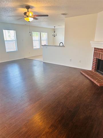 Building Photo - 1002 Mazourka Dr