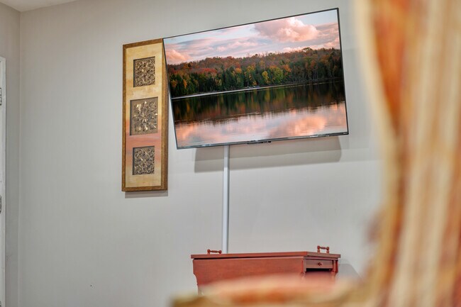 Building Photo - 2160 Lenox Rd NE