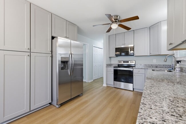 Building Photo - 2760 Mistwood Forest Dr