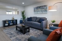 Building Photo - 328 E Dunbar Dr