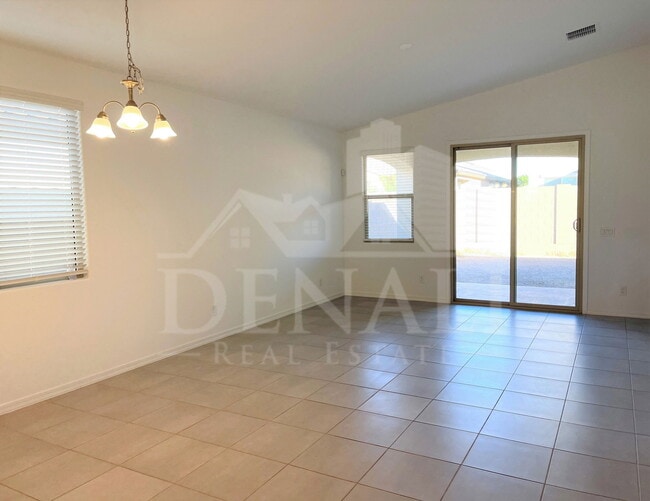 Building Photo - 7954 W Medlock Dr