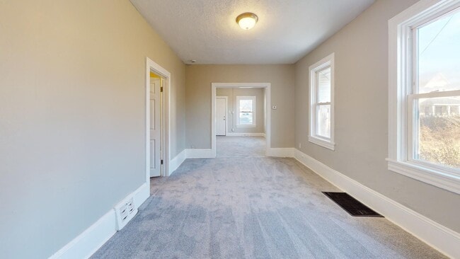 Building Photo - Clark / Fulton Area - Single Family Home