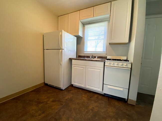 Building Photo - 2436 11th Ave SE