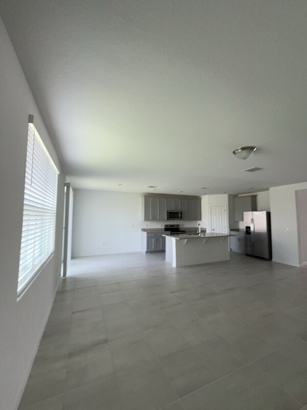 Building Photo - 4917 Kaia Ave