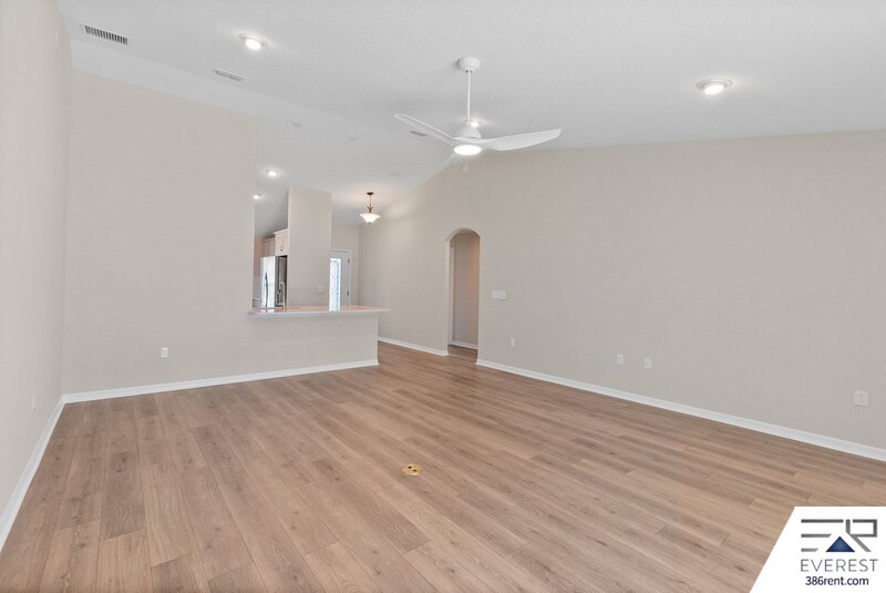 Building Photo - 32 Piedmont Dr