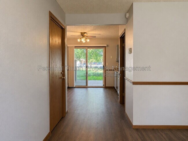Building Photo - 3079 22nd St S