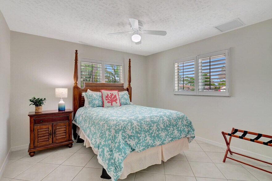 Building Photo - 27526 Los Amigos Ln