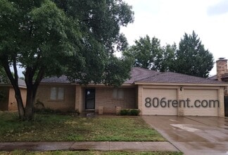 Building Photo - Awesome 3/2/2 in Southwest Lubbock