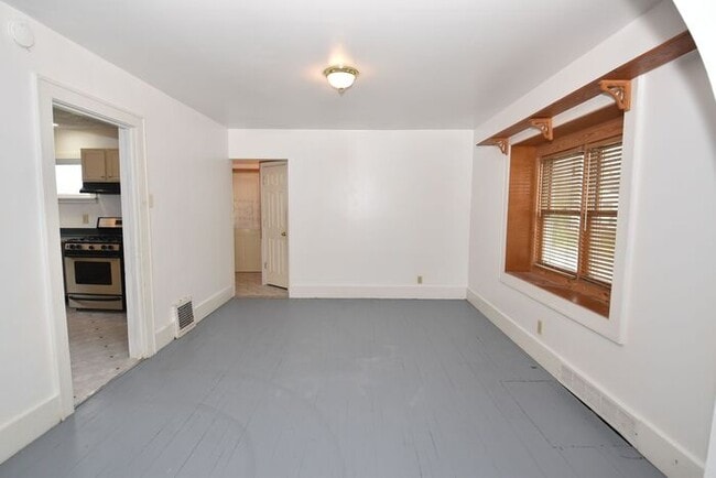 Building Photo - River Park Charming 3 bedroom Single Famil...