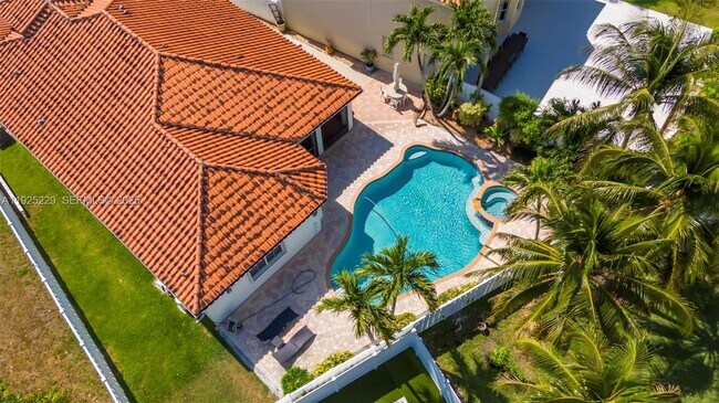 Building Photo - 3808 SW 165th Terrace