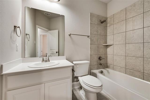 Building Photo - 1427 Warringwood Dr