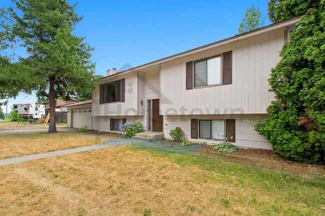 Building Photo - 4424 W Redding Rd