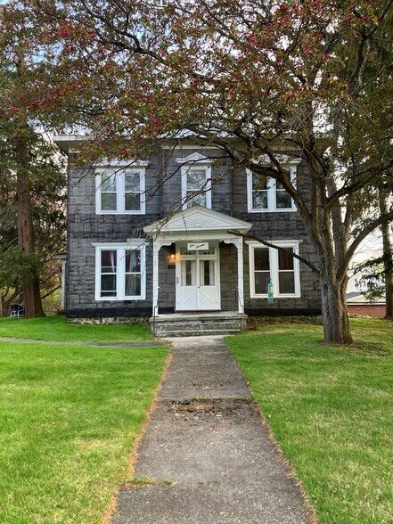 Building Photo - 113 Lake Hill Rd