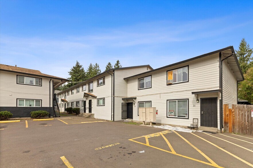 Building Photo - Tree Crest 162nd Apartments
