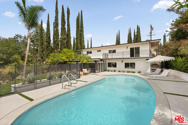 Building Photo - 4401 Pampas Rd