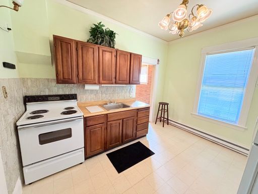 Building Photo - Charming & Historic Queen Anne Home - 1 Bedroom with Tons of Bonus Space!