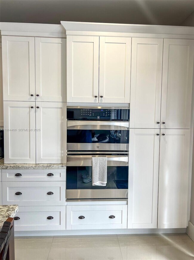 Building Photo - 14680 SW 17th St