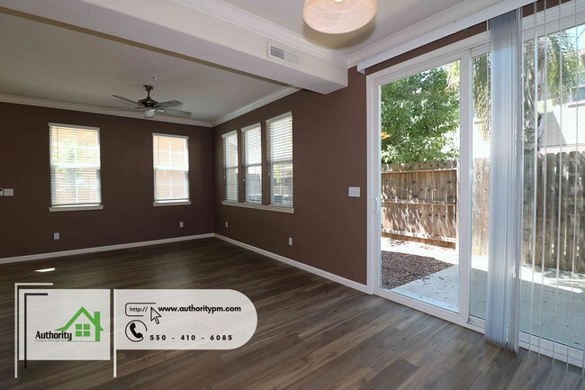 Building Photo - 2347 Shining Star Way