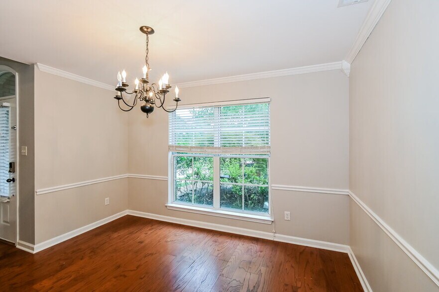 Building Photo - 50 Hidden Garden Dr