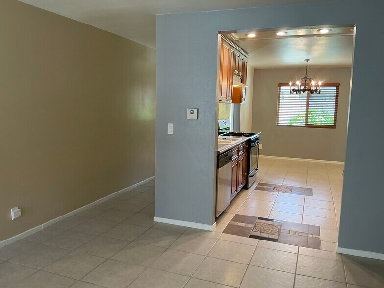 Building Photo - 7601 Volga Dr