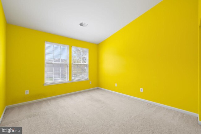 Building Photo - 261 Tall Trees Cir