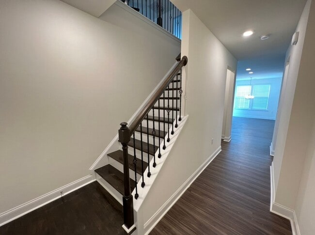 Building Photo - Beautiful New Construction Home w/ Ground ...