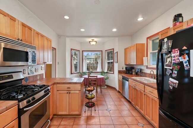 Building Photo - 1414 N 15th St