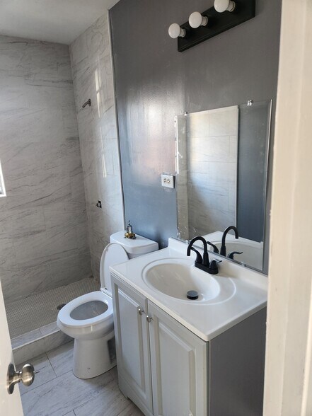 Building Photo - 3580 Gowan Dr