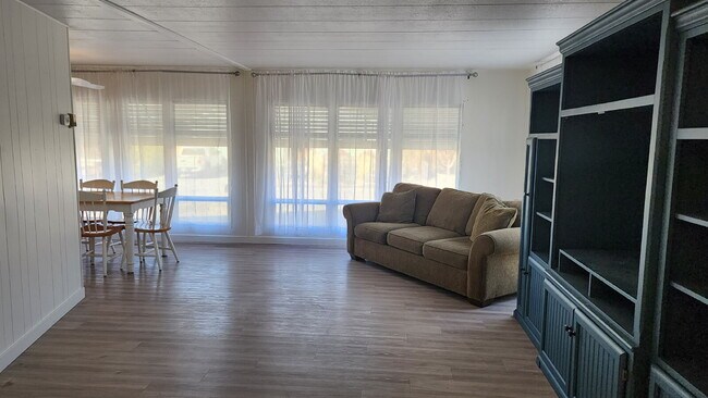 Building Photo - Spacious 2-Bedroom, 2-Bathroom Home for Rent near Boise’s Harris Ranch