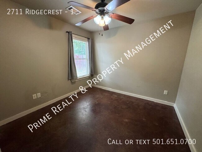Building Photo - 2711 Ridgecrest-1