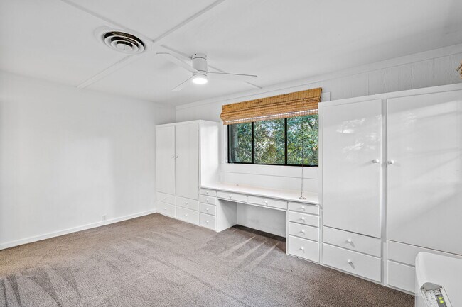 Building Photo - 1640 Highland Ave