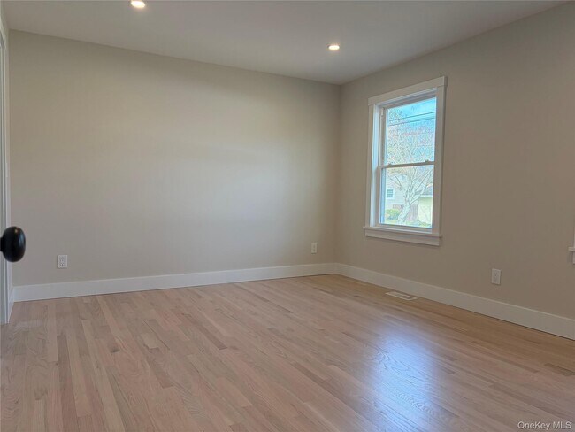 Building Photo - 91 17th St