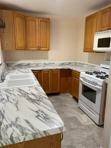 Building Photo - 36 Winged Foot Ln