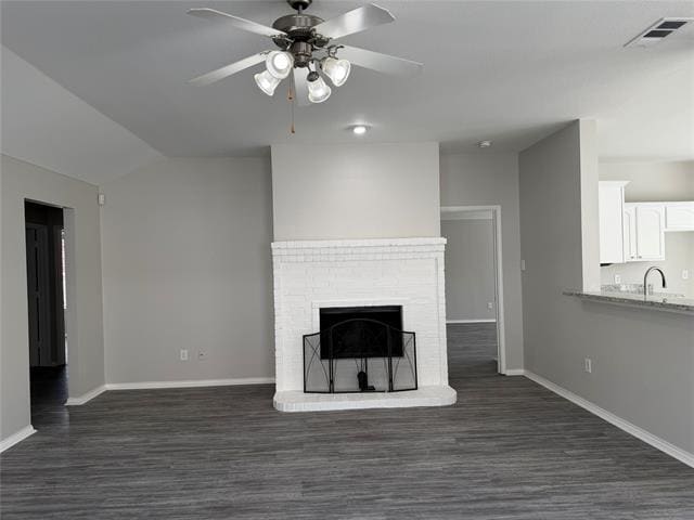 Building Photo - 220 Bonsai Dr